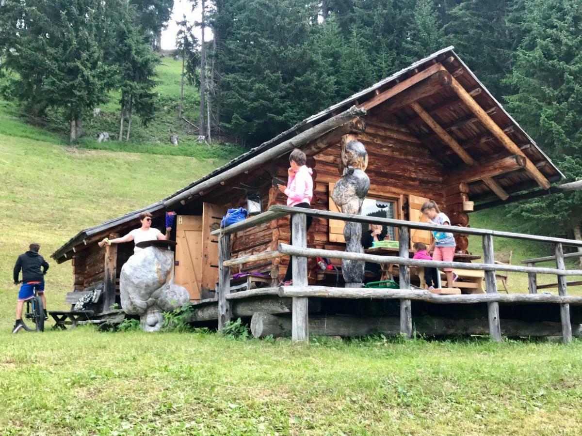 Agriturismo Luech Picedac La Valle Bagian luar foto